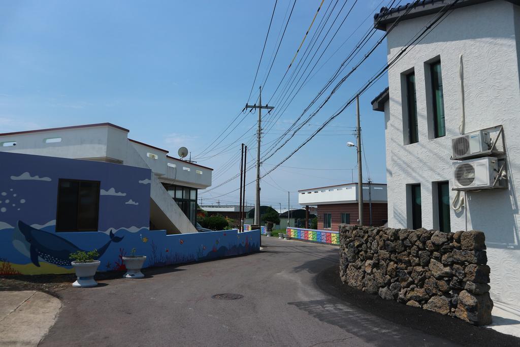 Blue Island Guesthouse Seogwipo Exterior photo