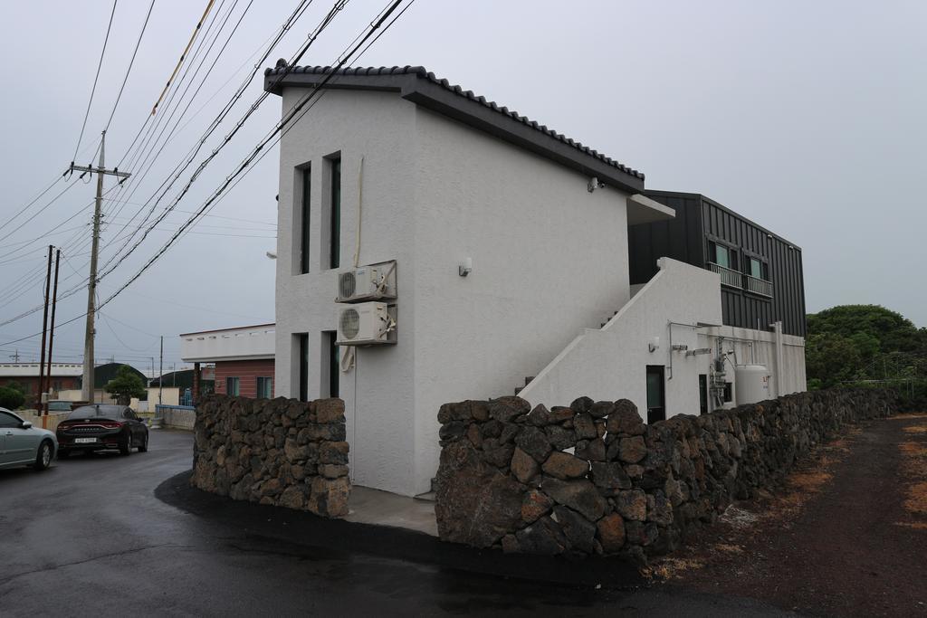 Blue Island Guesthouse Seogwipo Exterior photo